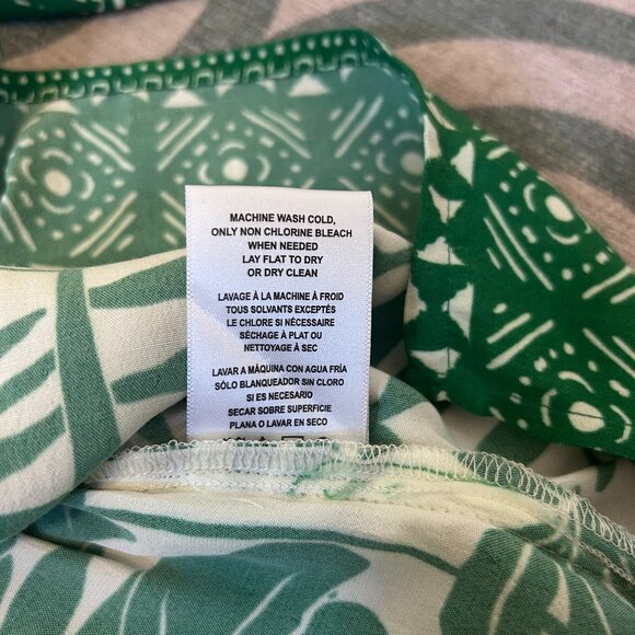 Ayla Top in White/Green, Velvet by Graham & Spencer, SIZE M - Picture 2 of 6